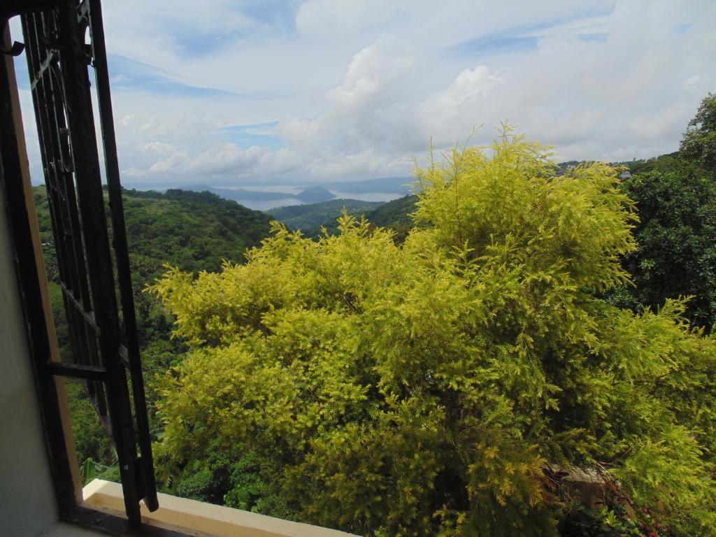 Royal Taal Inn Tagaytay City Pokoj fotografie