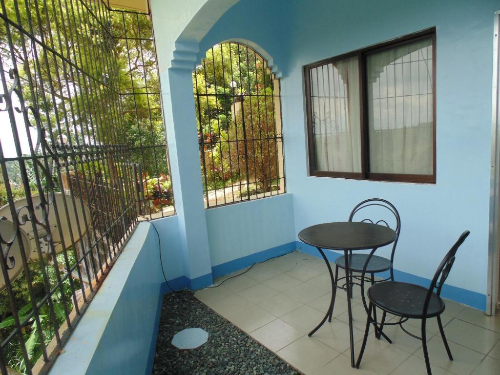 Royal Taal Inn Tagaytay City Pokoj fotografie
