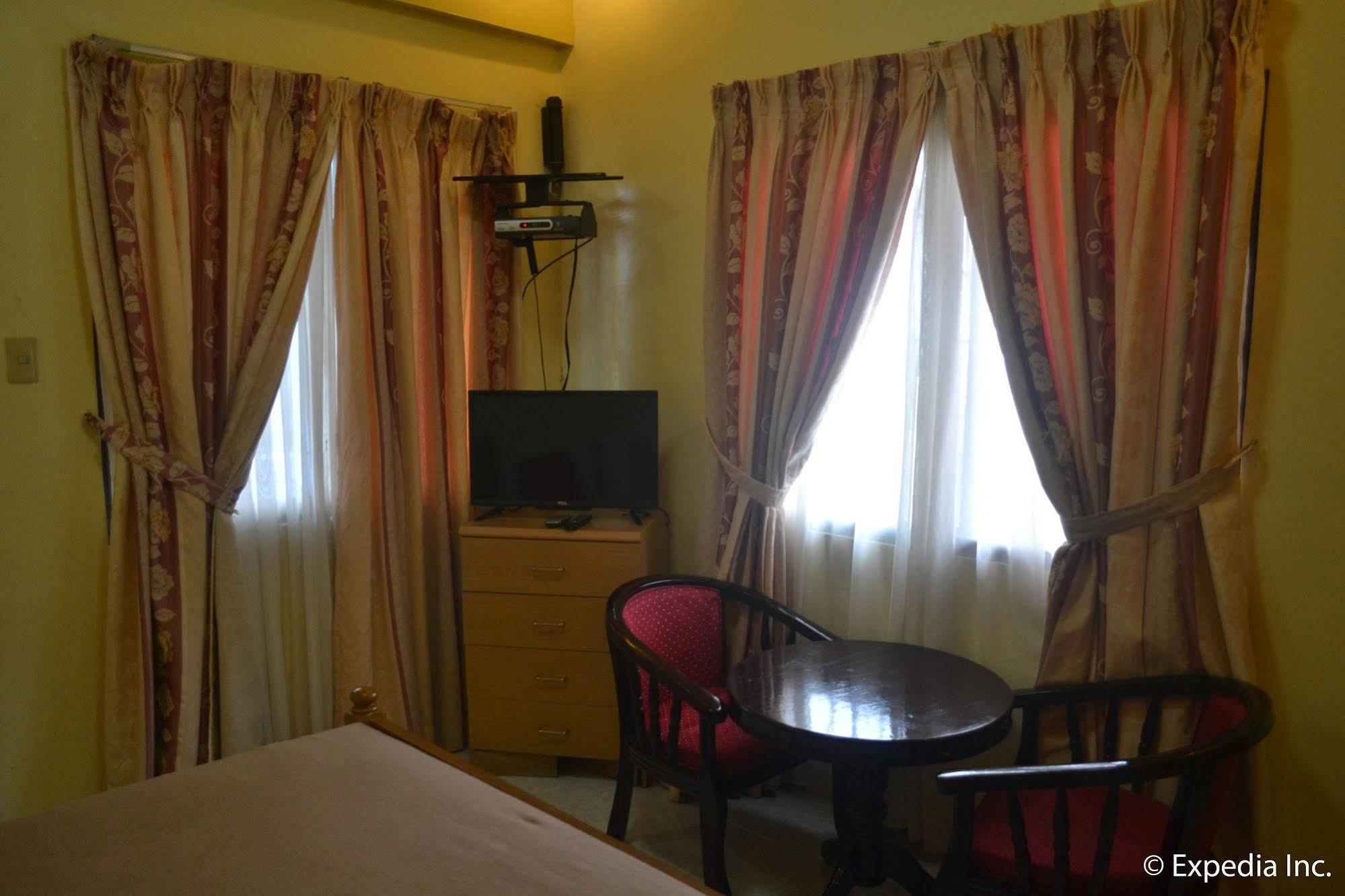 Royal Taal Inn Tagaytay City Exteriér fotografie