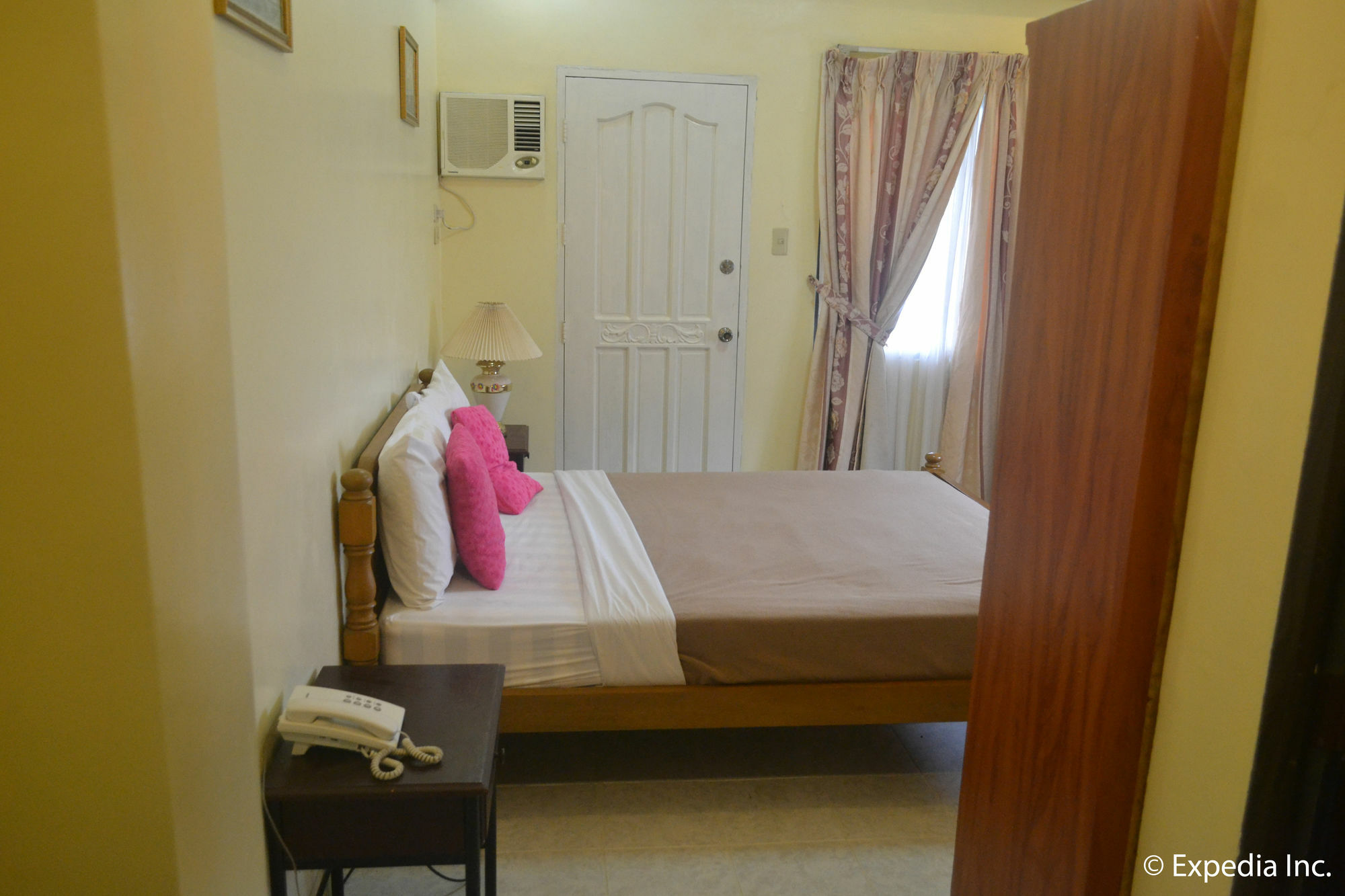 Royal Taal Inn Tagaytay City Exteriér fotografie